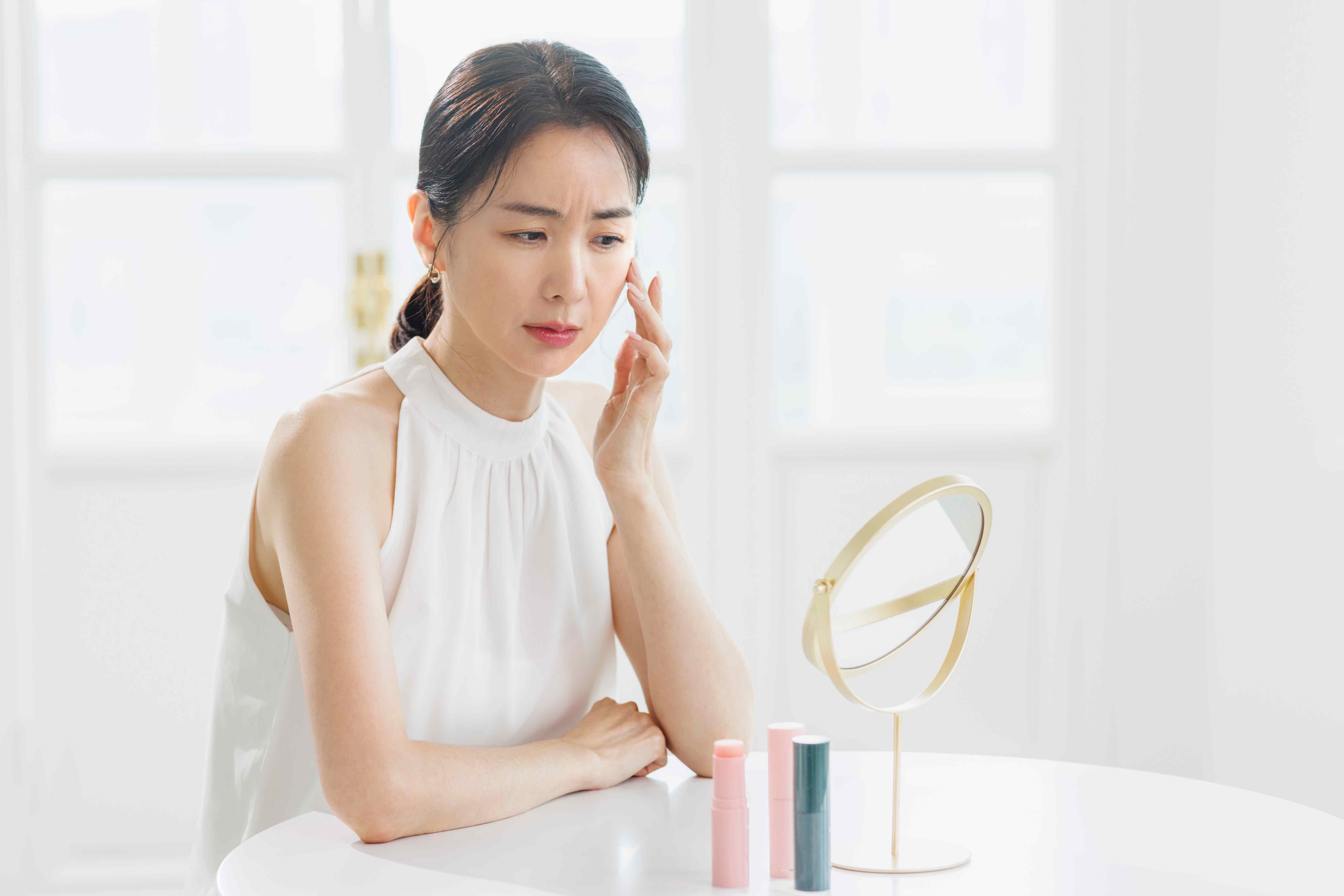 미니거상 vs 일반거상: 내 얼굴엔 어떤 리프팅이 맞을까?