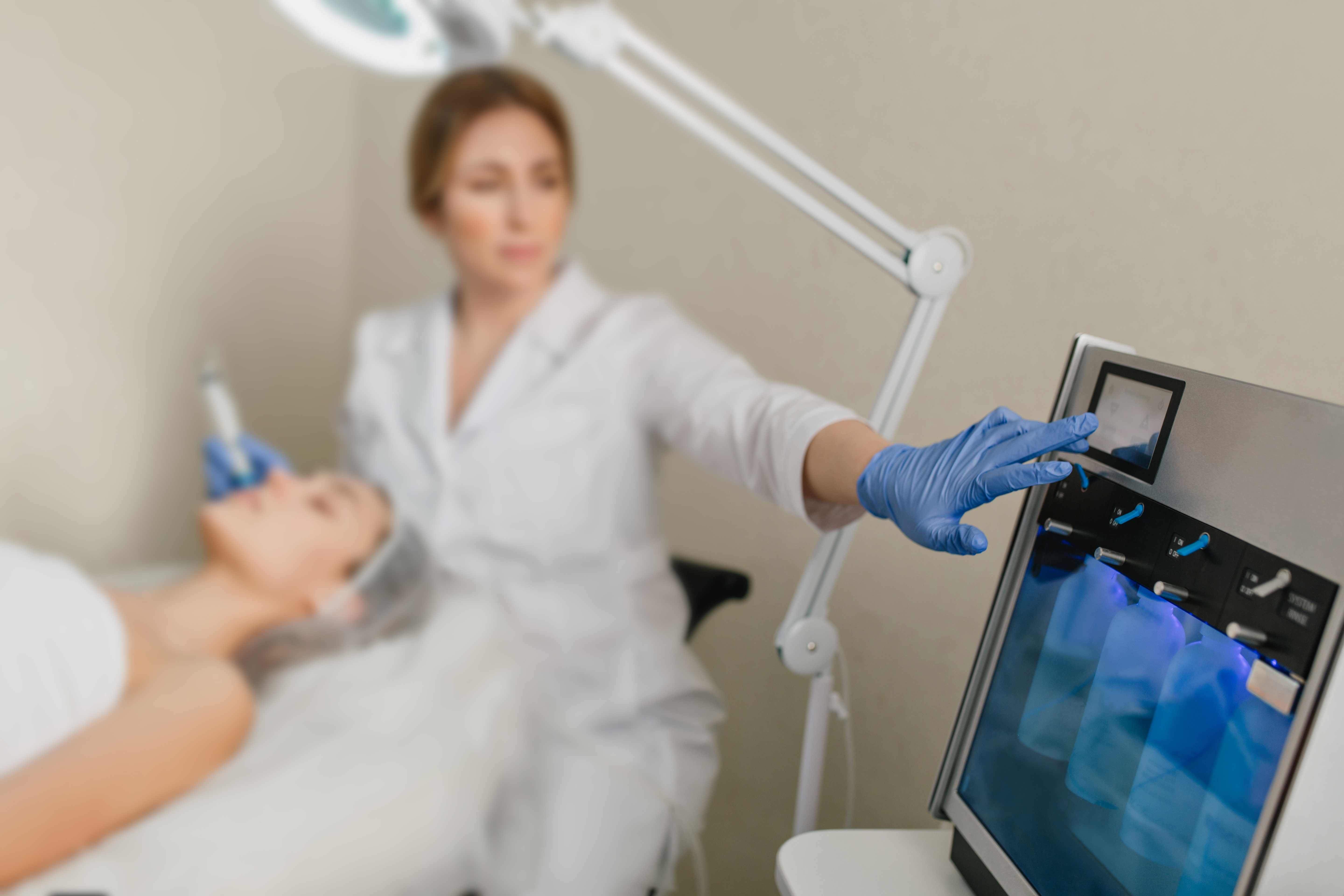 피부레이저기계 완벽 가이드: 종류, 원리, 선택법 총정리