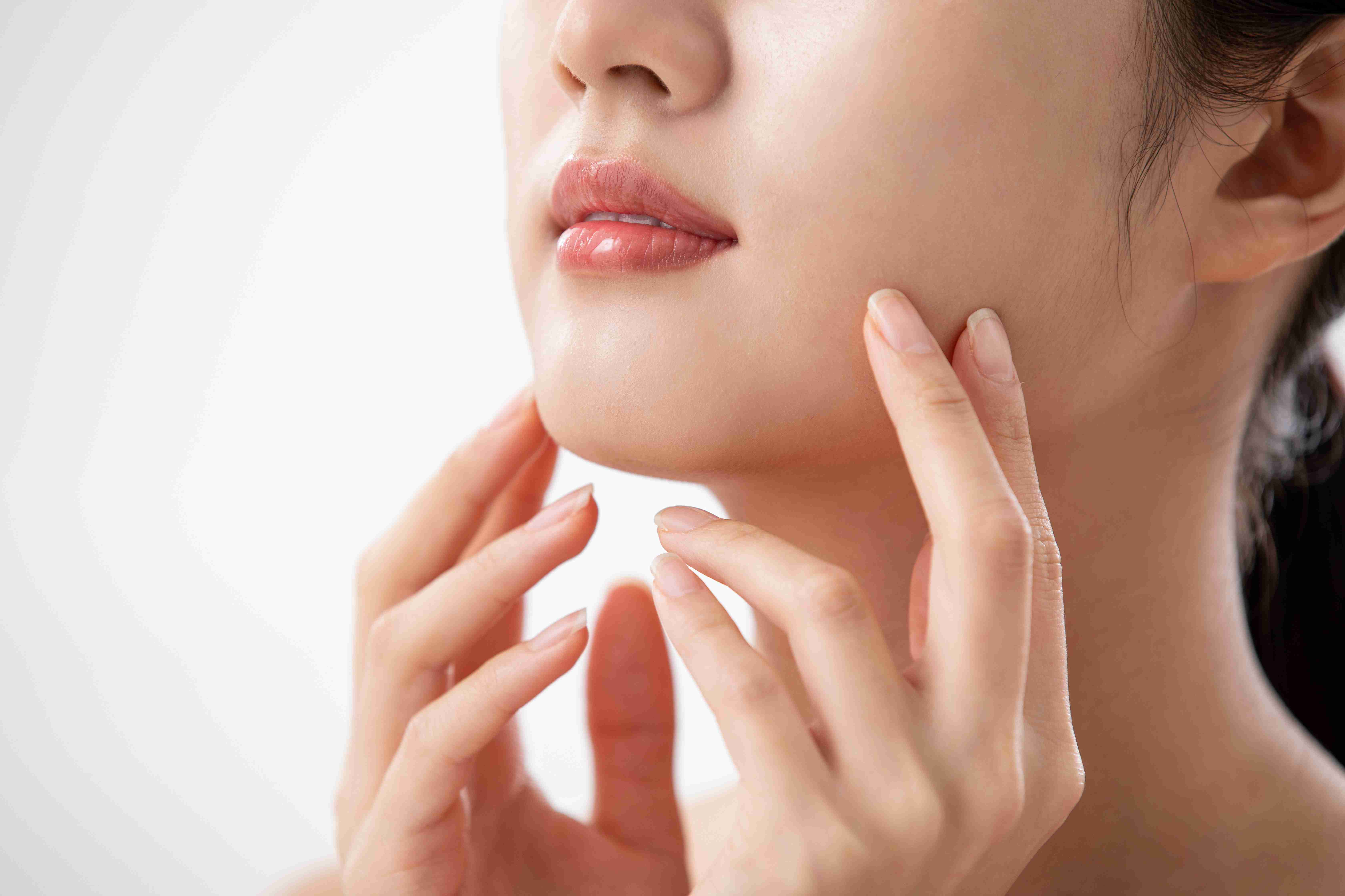 2026년 최신 턱리프팅 가이드: 시술별 효과와 부작용 총정리